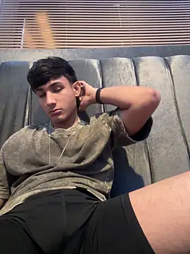 cody fox10 online show from 11/26/25, 08:42