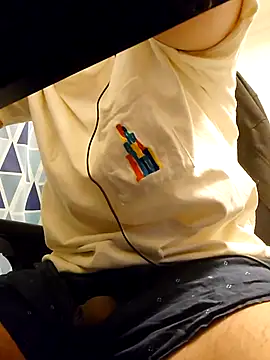 xneko  online show from 04/17/26, 05:38