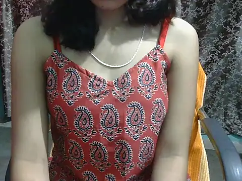 lovely soniya online show from 04/28/26, 07:24
