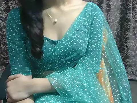 Snapshot of lovely_soniya chatting on 02/16/26, 05:06 lovely soniya online show from 02/16/26, 05:06