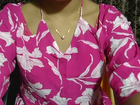 Snapshot of lovely_soniya chatting on 03/28/26, 07:09 lovely soniya online show from 03/28/26, 07:09