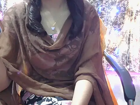 Snapshot of lovely_soniya chatting on 11/30/25, 06:03 lovely soniya online show from 11/30/25, 06:03