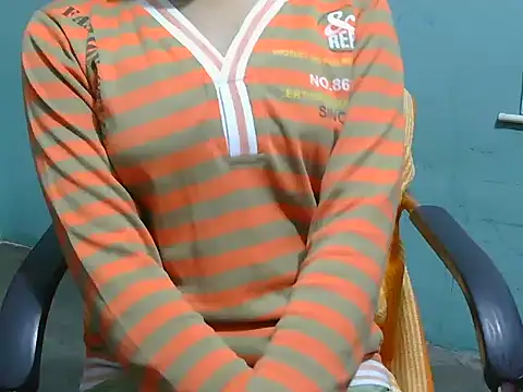 Snapshot of lovely_soniya chatting on 11/25/25, 09:20 lovely soniya online show from 11/25/25, 09:20