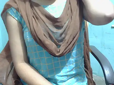 Snapshot of lovely_soniya chatting on 11/20/25, 06:58 lovely soniya online show from 11/20/25, 06:58