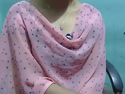 Snapshot of lovely_soniya chatting on 11/13/25, 06:50 lovely soniya online show from 11/13/25, 06:50