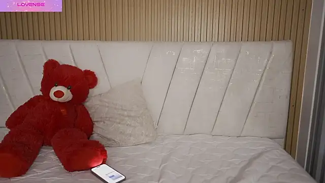 Michelle Zoe online show from 07/15/26, 04:03