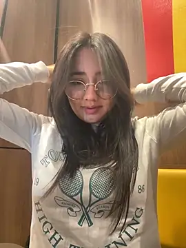 Michelle Zoe online show from 10/30/25, 06:01