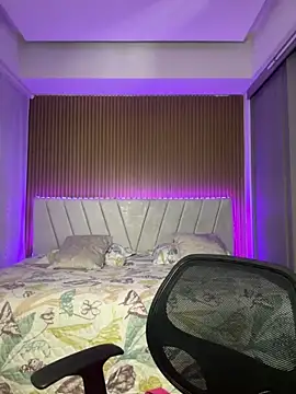 Michelle Zoe online show from 03/23/26, 04:56