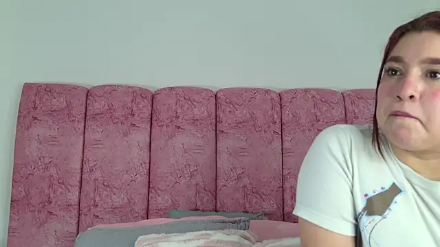 emmacurvy online show from 01/09/26, 03:02