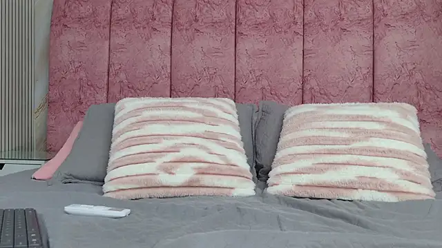 emmacurvy online show from 04/10/26, 03:57