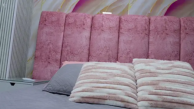 emmacurvy online show from 04/09/26, 03:08