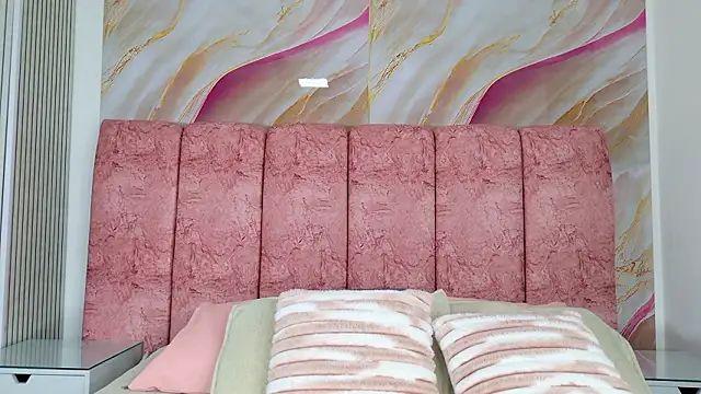 emmacurvy online show from 02/10/26, 03:05