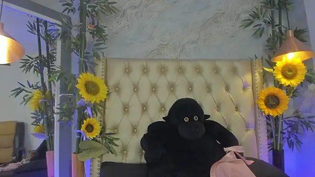 LittleeJaz online show from 12/23/25, 04:45