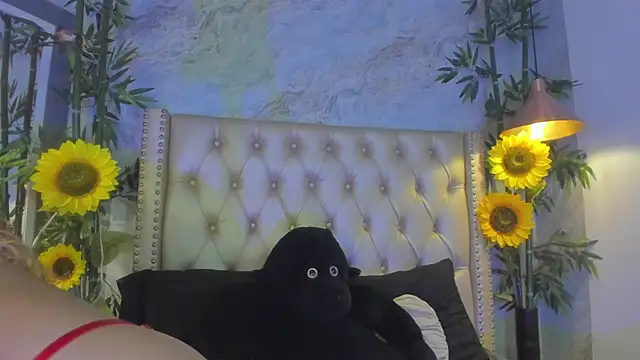 LittleeJaz online show from 11/12/25, 02:37