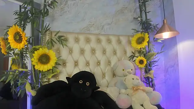 Snapshot of LittleeJaz chatting on 06/14/26, 03:41 LittleeJaz online show from 06/14/26, 03:41
