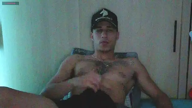 Snapshot of orionblaze69_ chatting on 12/16/25, 09:35 orionblaze69 online show from 12/16/25, 09:35