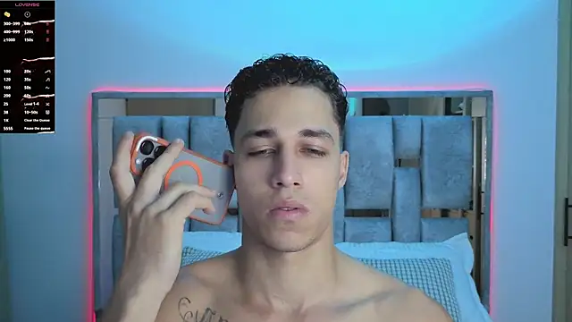 Snapshot of orionblaze69_ chatting on 09/24/25, 12:40 orionblaze69 online show from 09/24/25, 12:40