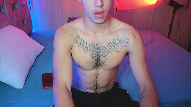 Snapshot of orionblaze69_ chatting on 12/14/25, 09:15 orionblaze69 online show from 12/14/25, 09:15