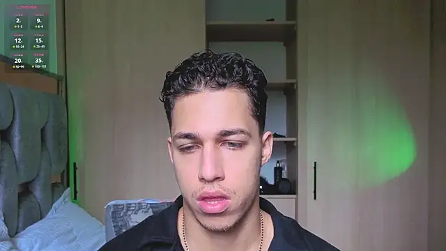 Snapshot of orionblaze69_ chatting on 12/17/25, 07:19 orionblaze69 online show from 12/17/25, 07:19