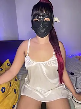 Snapshot of Ariana__Marie chatting on 05/04/26, 06:00 Ariana Marie online show from 05/04/26, 06:00
