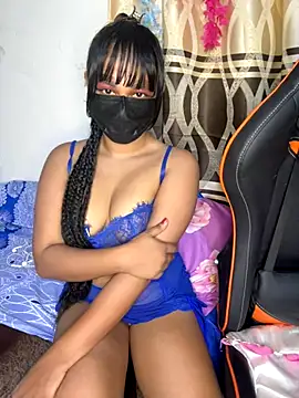 Ariana  Marie online show from 11/17/25, 10:58