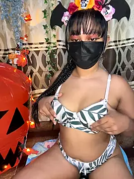 Ariana  Marie online show from 10/29/25, 09:36