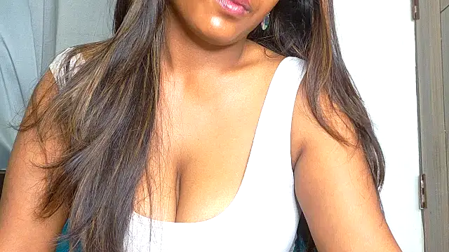 nylaahh-12 online show from 03/26/26, 10:51
