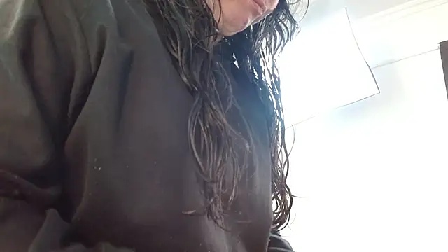 elamurray online show from 11/05/25, 11:24