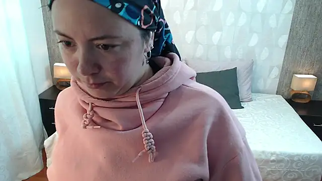 elamurray online show from 10/27/25, 11:11