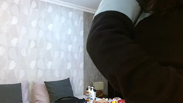 elamurray online show from 11/06/25, 11:14