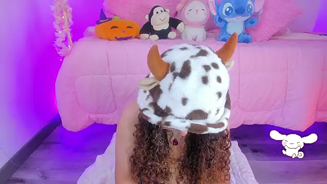 hannacutegod online show from 11/30/25, 05:30