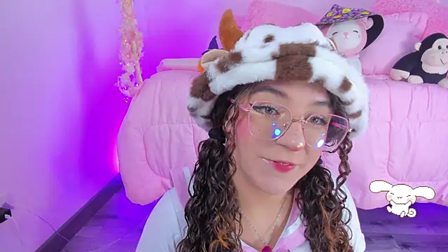 hannacutegod online show from 11/10/25, 04:39