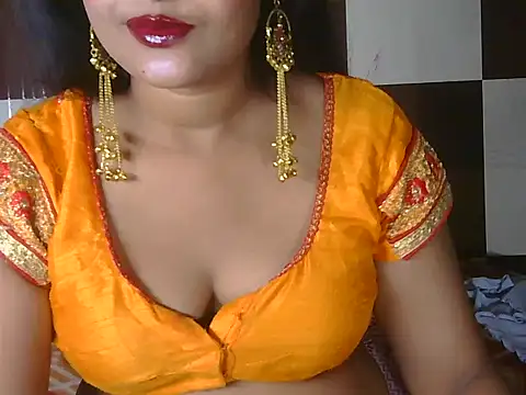 Snapshot of hotee_bhabi chatting on 05/14/26, 07:55 hotee bhabi online show from 05/14/26, 07:55
