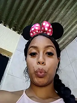Fernanda30 online show from 04/28/26, 02:10