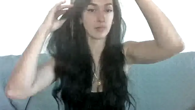 Snapshot of milagaborxx chatting on 05/20/26, 02:03 milagaborxx online show from 05/20/26, 02:03