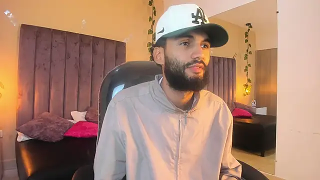 Ryan Jackson  online show from 11/17/25, 04:05