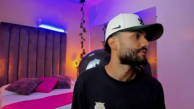 Ryan Jackson  online show from 12/14/25, 12:28