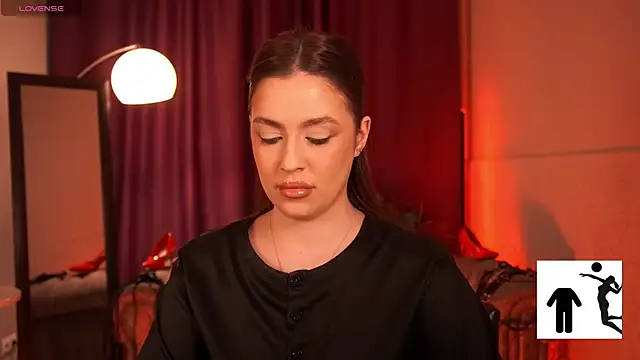 EmiliyaRoude online show from 12/02/25, 01:13