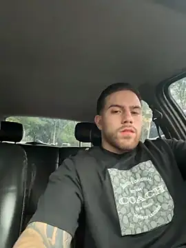 Snapshot of Ades_Lowe chatting on 11/09/25, 11:58 Ades Lowe online show from 11/09/25, 11:58