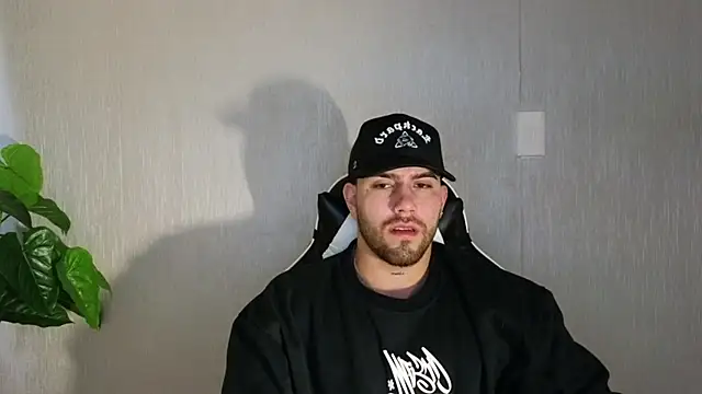 Snapshot of Ades_Lowe chatting on 09/25/25, 12:00 Ades Lowe online show from 09/25/25, 12:00