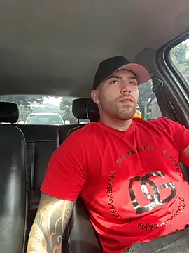 Snapshot of Ades_Lowe chatting on 11/23/25, 03:00 Ades Lowe online show from 11/23/25, 03:00