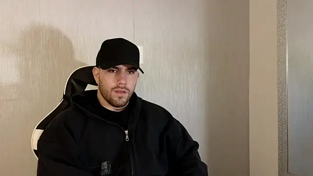 Snapshot of Ades_Lowe chatting on 10/03/25, 11:56 Ades Lowe online show from 10/03/25, 11:56