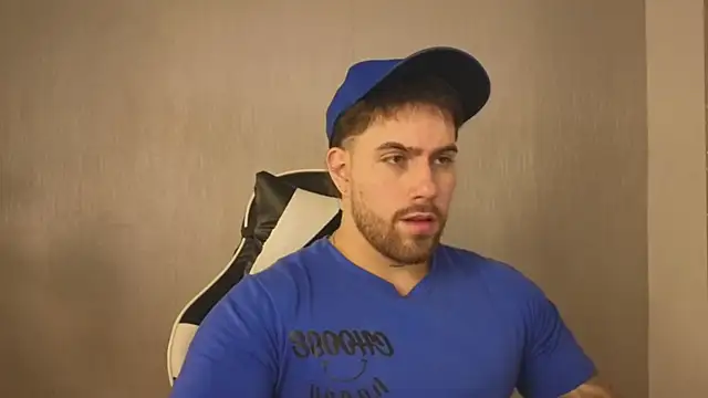 Snapshot of Ades_Lowe chatting on 11/12/25, 12:09 Ades Lowe online show from 11/12/25, 12:09