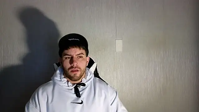 Snapshot of Ades_Lowe chatting on 09/26/25, 11:39 Ades Lowe online show from 09/26/25, 11:39