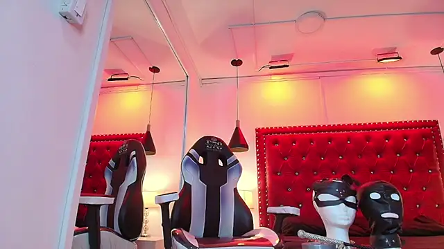 Sharon nyx online show from 11/19/25, 12:49