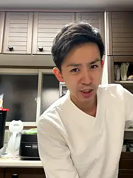 yuma0815 online show from 10/04/25, 02:07