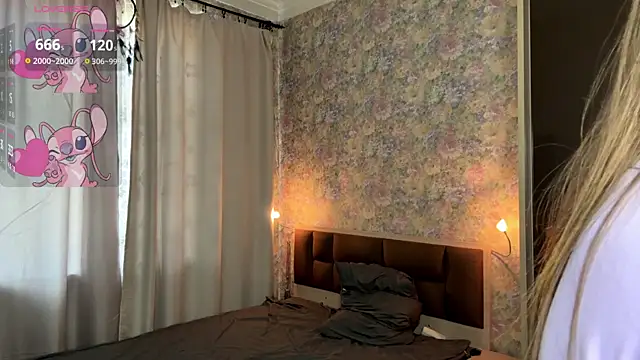 LoraDavi online show from 05/04/26, 07:11