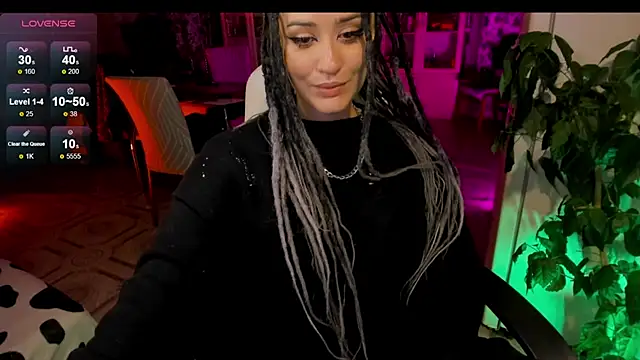 Sserendipityy online show from 05/18/26, 08:24