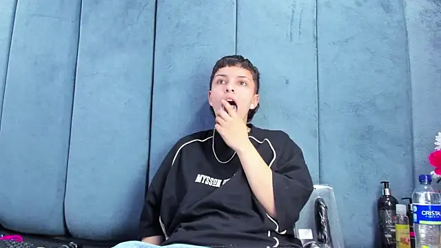 Megan Thompson  online show from 02/14/26, 02:23