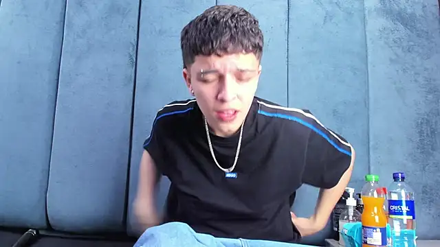 Megan Thompson  online show from 03/22/26, 02:26